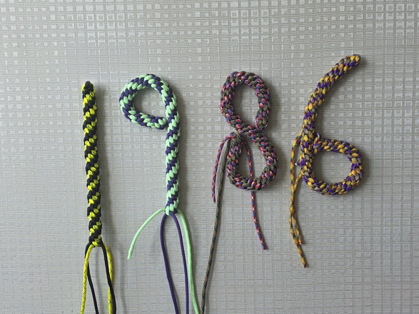 1986 crafted out of paracord