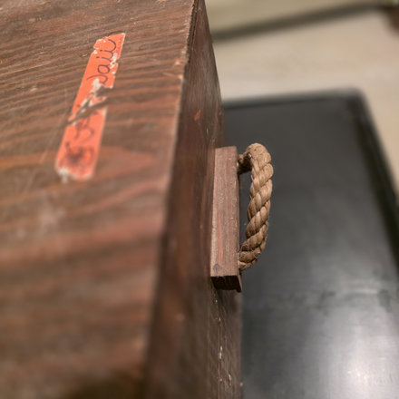 Trunk side view